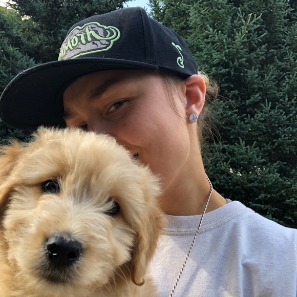 Meet your Posher, Soph Smock 👏🏼 - Picture 1 of 1